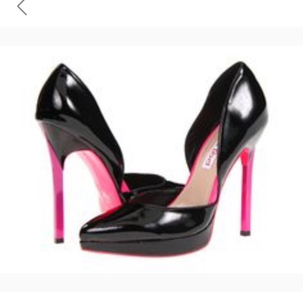 2Lips sz10 Black patent pump colored heel/bottom